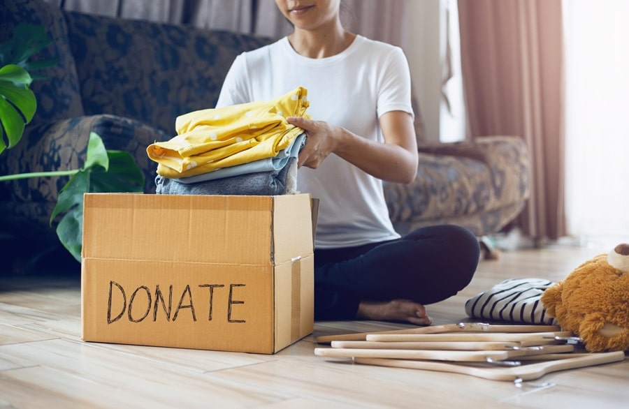 Simple Steps to Declutter Your Home This Spring