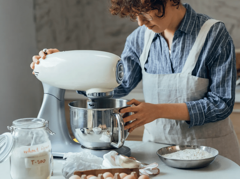 The Chef's Guide to Essential Kitchen Gadgets for 2024