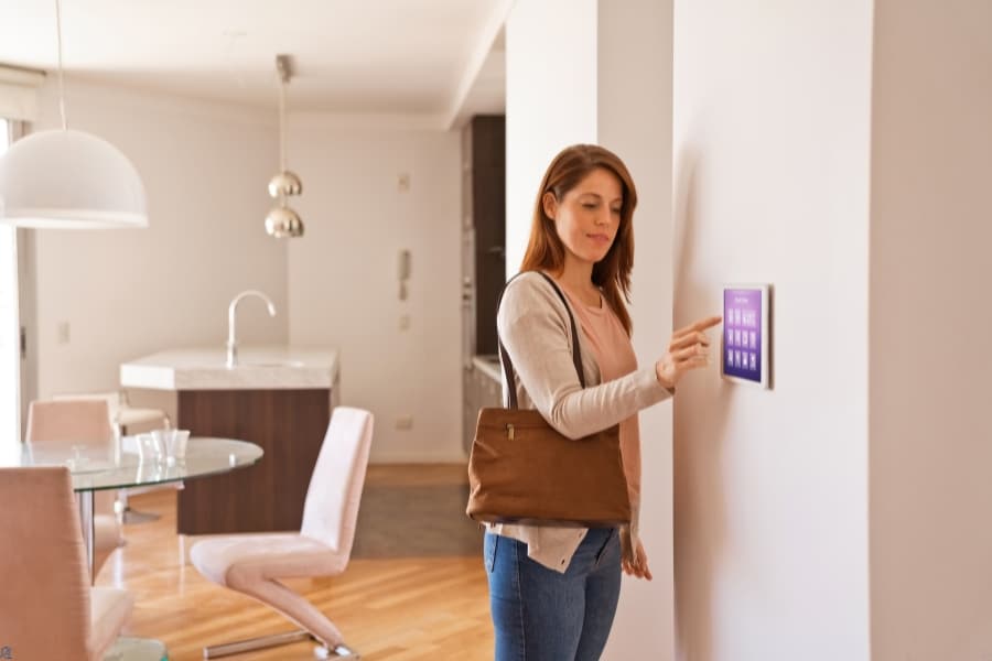 Smart Home Gadgets That Can Save You Money